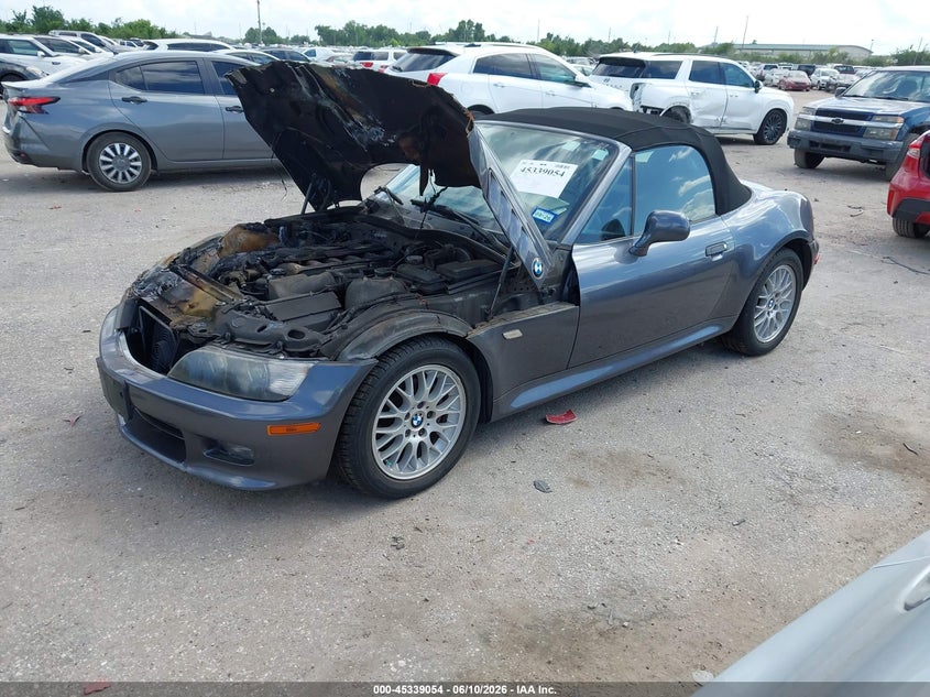 2000 BMW Z3 VIN WBACH3349YLF72006 IAAI salvage auction — ENGINE BURN, Salvage (Texas), sold $325 on 2026-07-08 (photo 2)
