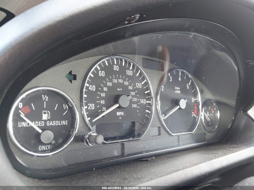 2000 BMW Z3 VIN WBACH3349YLF72006 IAAI salvage auction — ENGINE BURN, Salvage (Texas), sold $325 on 2026-07-08 (photo 7)