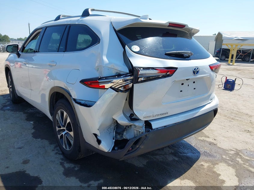 2022 Toyota Highlander VIN 5TDGBRCH4NS550952 IAAI salvage auction — REAR END, Salvage (Virginia), sold $19,700 on 2026-07-17 (photo 6)