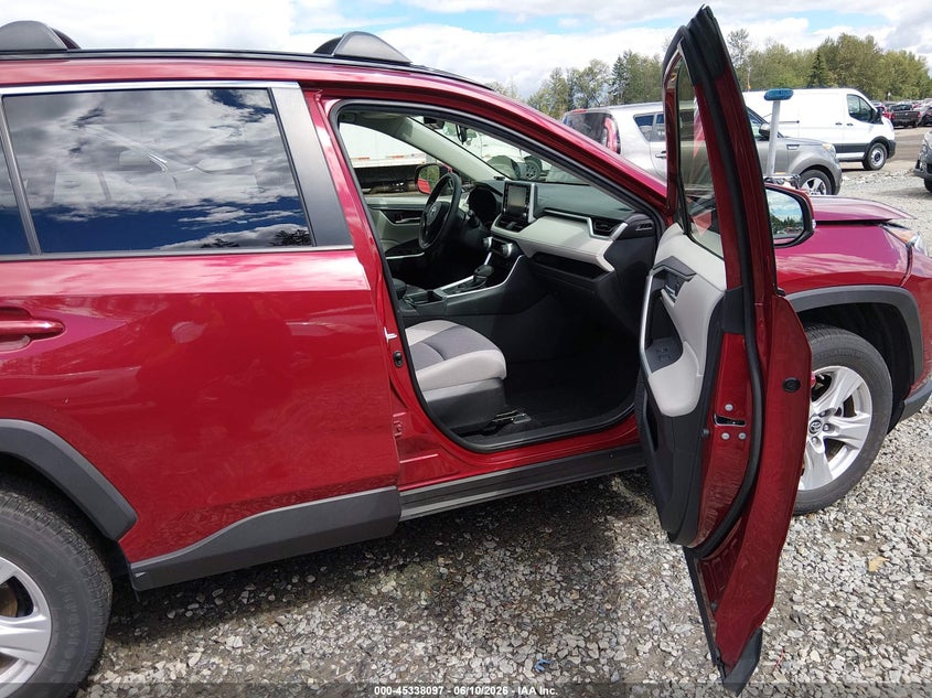 2019 Toyota Rav 4 VIN JTMP1RFV8KD029356 IAAI salvage auction — FRONT END, Salvage Title, sold $8,100 on 2026-07-29 (photo 5)