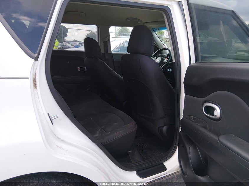 2017 Kia Soul VIN KNDJN2A21H7493790 IAAI salvage auction — NORMAL WEAR, Original (Kentucky), sold $775 on 2026-07-29 (photo 8)