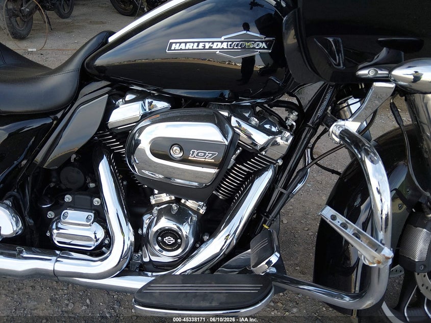 2023 Harley-davidson Road glide VIN 1HD1KHC21PB655226 IAAI salvage auction — SIDE, Salvage (California), sold $8,000 on 2026-07-13 (photo 8)