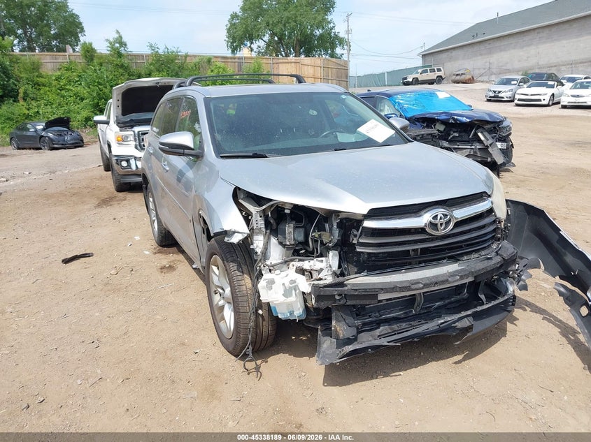 2016 Toyota Highlander VIN 5TDDKRFHXGS298688 IAAI salvage auction — FRONT END, Salvage (Minnesota), sold $6,500 on 2026-07-29 (photo 6)