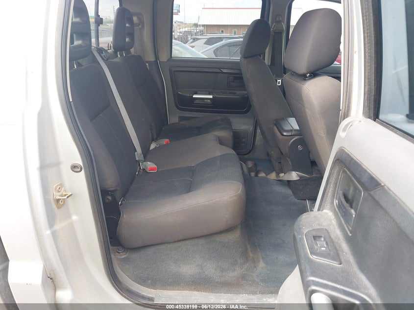 2006 Mitsubishi Raider VIN 1Z7HC38K36S561733 IAAI salvage auction — RIGHT FRONT, Junk (Oklahoma), sold $850 on 2026-08-01 (photo 8)