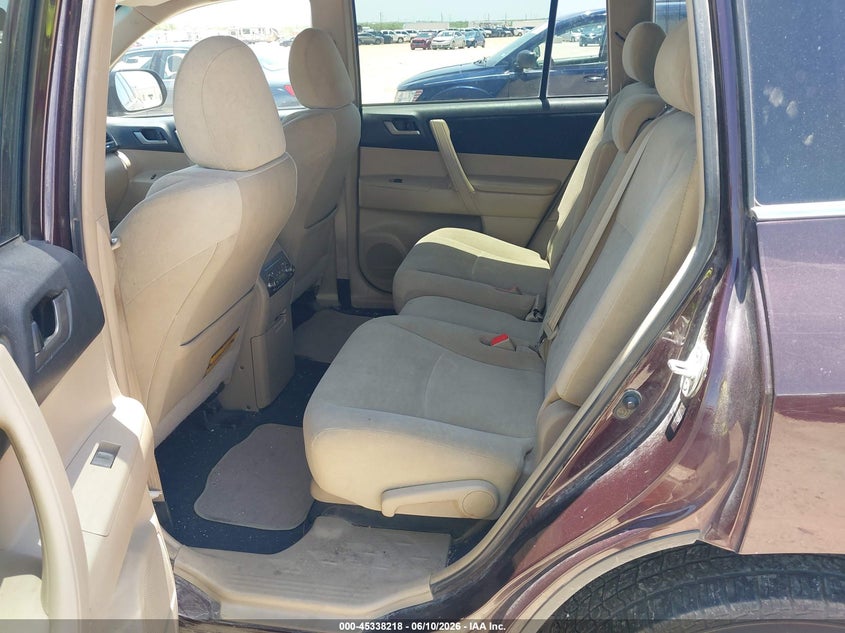 2013 Toyota Highlander VIN 5TDBK3EH2DS216406 IAAI salvage auction — NORMAL WEAR, Salvage Title, sold $25 on 2026-07-30 (photo 8)