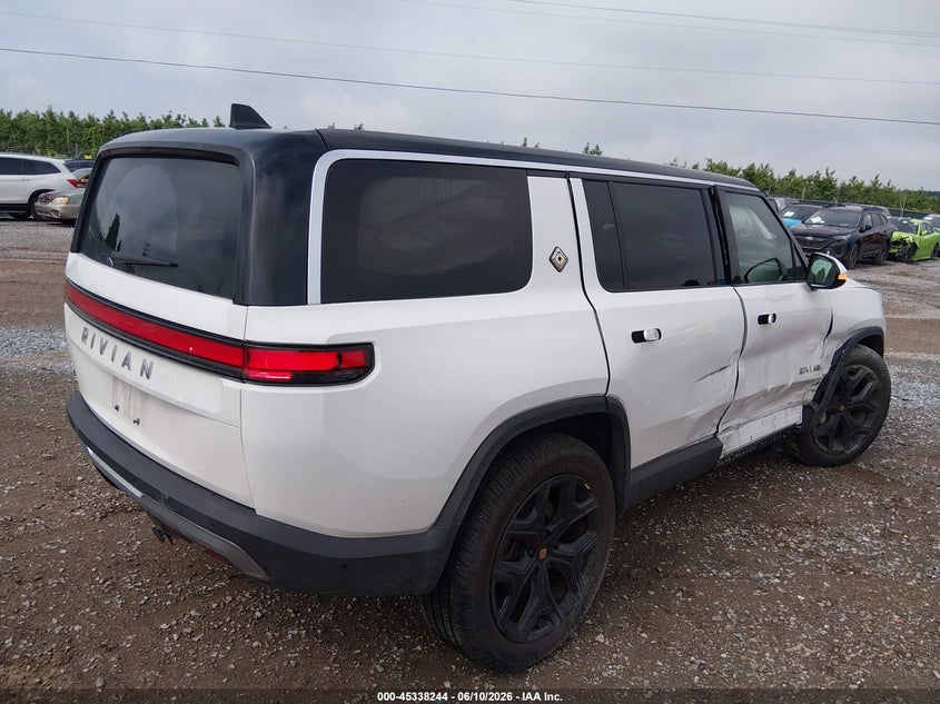 2024 Rivian R1s VIN 7PDSGBBA6RN030862 IAAI salvage auction — RIGHT SIDE, Salvage (Pennsylvania), sold $19,600 on 2026-07-08 (photo 4)