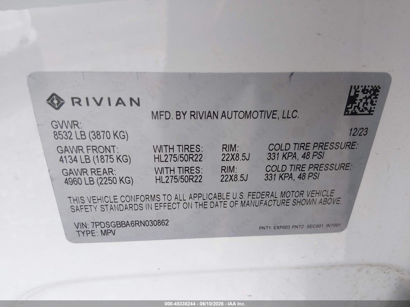 2024 Rivian R1s VIN 7PDSGBBA6RN030862 IAAI salvage auction — RIGHT SIDE, Salvage (Pennsylvania), sold $19,600 on 2026-07-08 (photo 9)