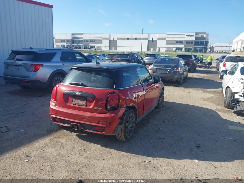 2016 Mini Hard top VIN WMWXP7C57G3B33745 IAAI salvage auction — RIGHT REAR, Original (Texas), sold $2,250 on 2026-08-11 (photo 4)