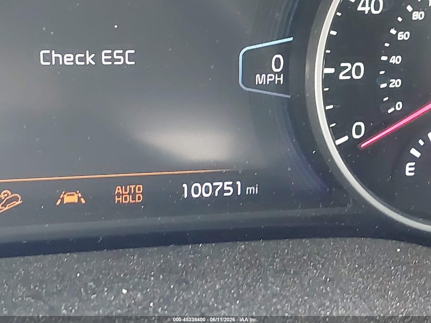 2021 Kia Seltos VIN KNDETCA22M7150011 IAAI salvage auction — SIDE, Salvage Title, sold $3,300 on 2026-08-02 (photo 7)