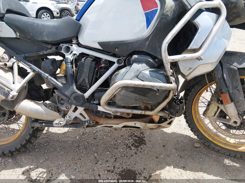 2020 BMW R 1250 VIN WB10J5305LZF90315 IAAI salvage auction — FRONT END, Salvage (Colorado), sold $4,700 on 2026-07-28 (photo 8)