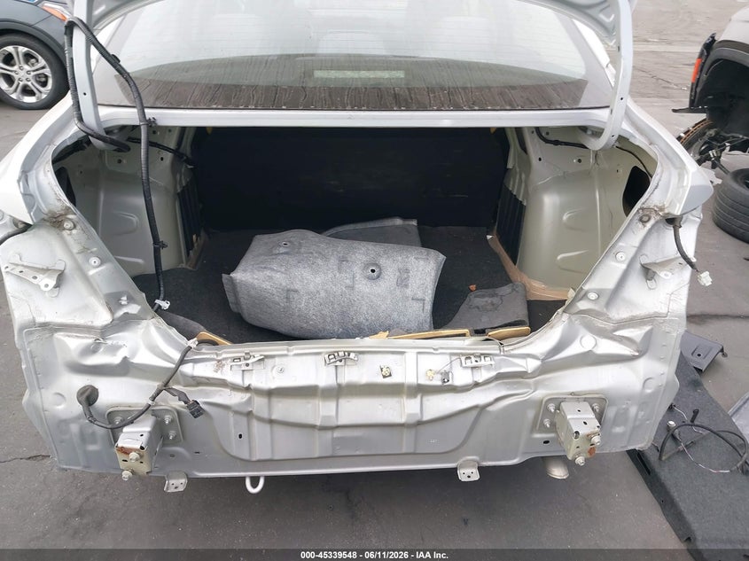 2021 Nissan Versa VIN 3N1CN8BV4ML893484 IAAI salvage auction — REAR END, Salvage Title, sold $4,800 on 2026-08-01 (photo 6)