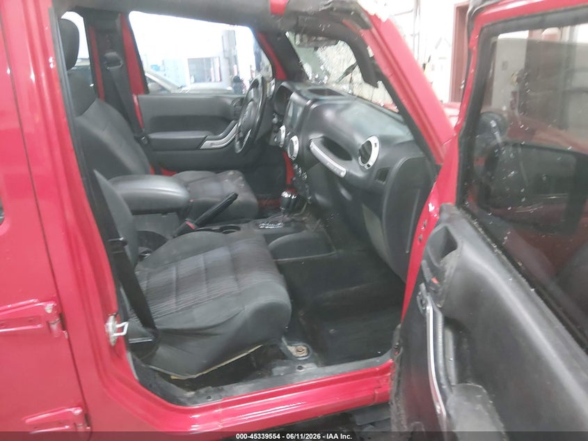 2012 Jeep Wrangler / VIN 1C4BJWEG3CL130923 IAAI salvage auction — ROLLOVER, Salvage Title, sold $1,775 on 2026-07-31 (photo 5)