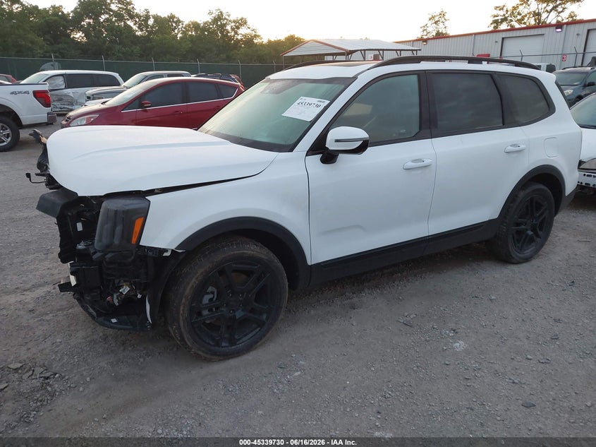 2025 Kia Telluride VIN 5XYP5DGC6SG715420 IAAI salvage auction — FRONT END, Salvage (Kentucky), sold $14,300 on 2026-07-20 (photo 2)
