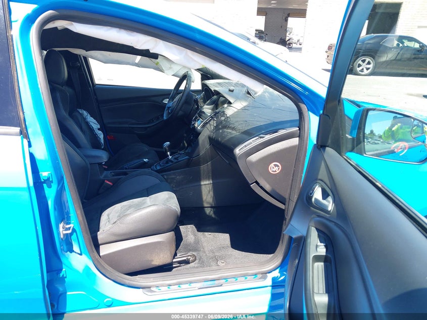2016 Ford Focus rs VIN WF0DP3THXG4116130 IAAI salvage auction — LEFT SIDE, Salvage (California), sold $2,500 on 2026-07-13 (photo 5)