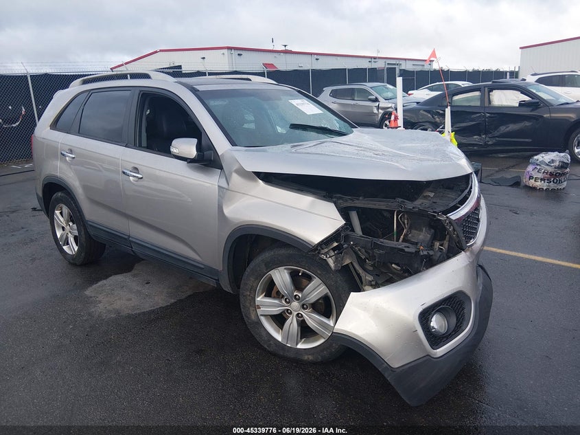 2013 Kia Sorento VIN 5XYKU4A24DG380139 IAAI salvage auction — FRONT END, Salvage Title, sold $350 on 2026-07-29 (photo 1)