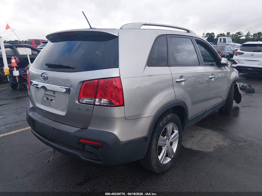 2013 Kia Sorento VIN 5XYKU4A24DG380139 IAAI salvage auction — FRONT END, Salvage Title, sold $350 on 2026-07-29 (photo 4)