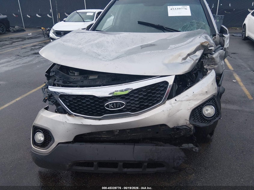 2013 Kia Sorento VIN 5XYKU4A24DG380139 IAAI salvage auction — FRONT END, Salvage Title, sold $350 on 2026-07-29 (photo 6)