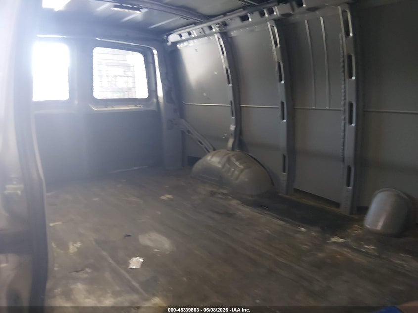 2018 Chevrolet Express 3500 VIN 1GCZGHFP8J1341924 IAAI salvage auction — NORMAL WEAR, SF97 (Rhode Island), sold $17,400 on 2026-07-31 (photo 8)