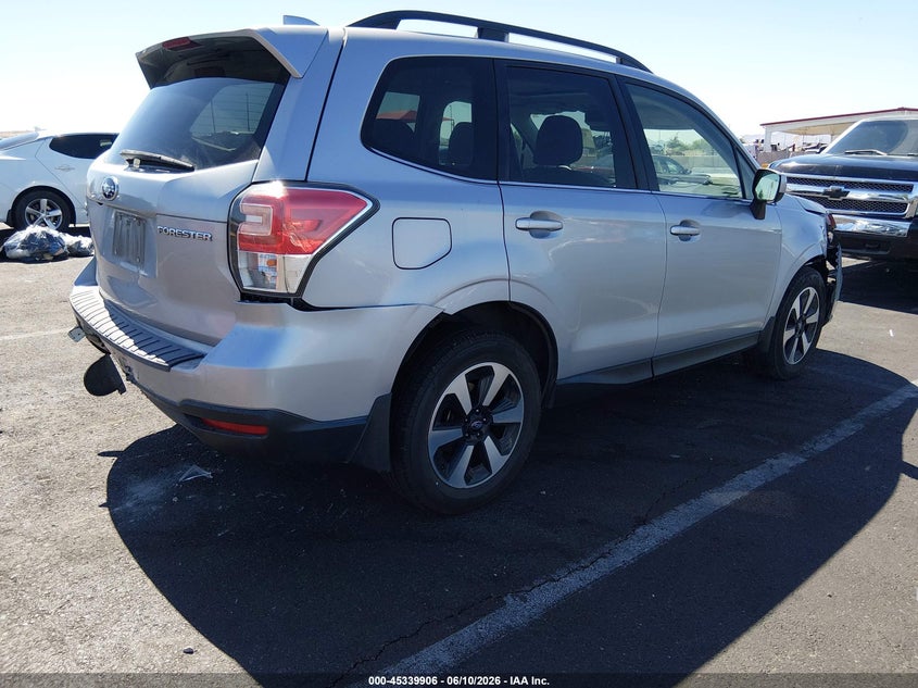 2018 Subaru Forester VIN JF2SJAJC9JH518777 IAAI salvage auction — REAR END, Salvage (California), sold $2,000 on 2026-07-24 (photo 4)