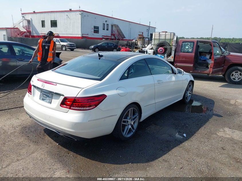 2015 Mercedes-benz E-klasse VIN WDDKJ6FB8FF294860 IAAI salvage auction — RIGHT FRONT, Salvage - Greater Than 75% (Maryland), sold $1,900 on 2026-07-15 (photo 4)