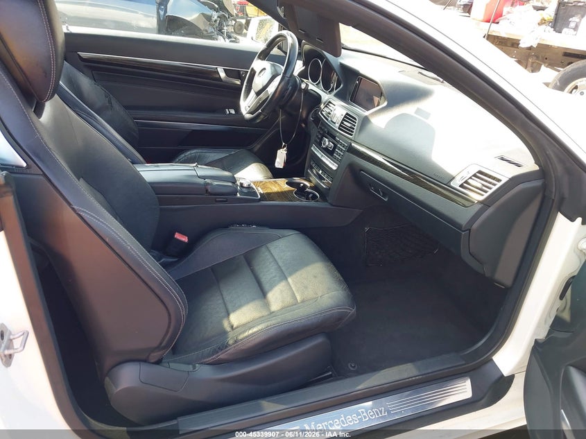 2015 Mercedes-benz E-klasse VIN WDDKJ6FB8FF294860 IAAI salvage auction — RIGHT FRONT, Salvage - Greater Than 75% (Maryland), sold $1,900 on 2026-07-15 (photo 5)