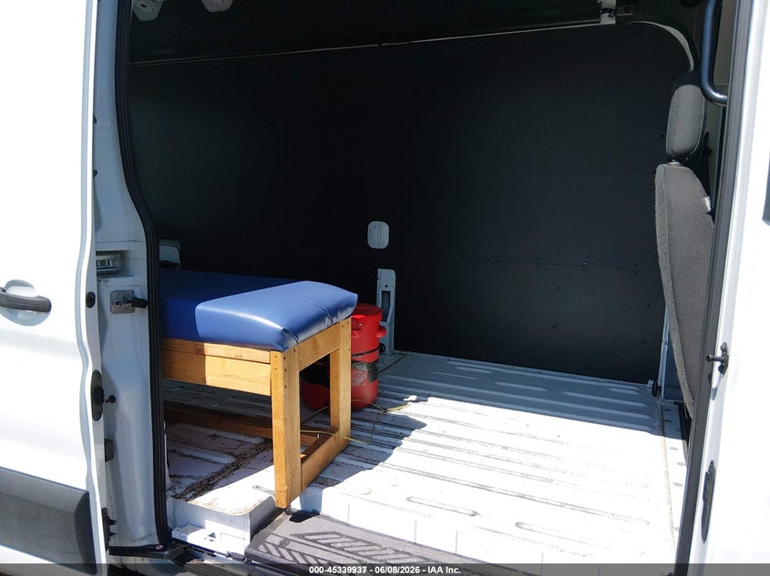 2019 Ford Transit-350 VIN 1FTBW2XM6KKA94937 IAAI salvage auction — NORMAL WEAR, Sf97 (New Jersey), sold $14,600 on 2026-07-21 (photo 8)