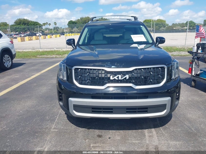 2025 Kia Telluride VIN 5XYP34GC5SG648282 IAAI salvage auction — WATER/FLOOD, Salvage Title, sold $3,950 on 2026-07-23 (photo 6)