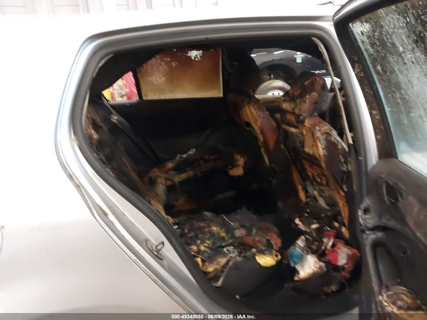 2012 Volkswagen Golf VIN WVWDB7AJ9CW007686 IAAI salvage auction — Burn Interior, Salvage (Oregon), sold $275 on 2026-08-06 (photo 8)
