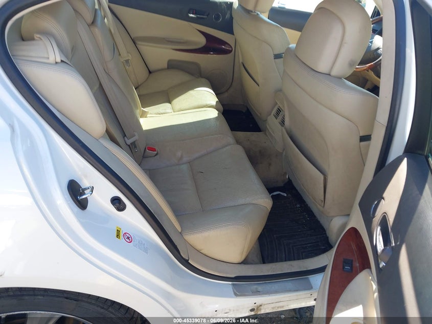 2011 Lexus Gs 350 VIN JTHCE1KSXB0028635 IAAI salvage auction — RIGHT FRONT, Salvage (Massachusetts), sold $550 on 2026-07-17 (photo 8)