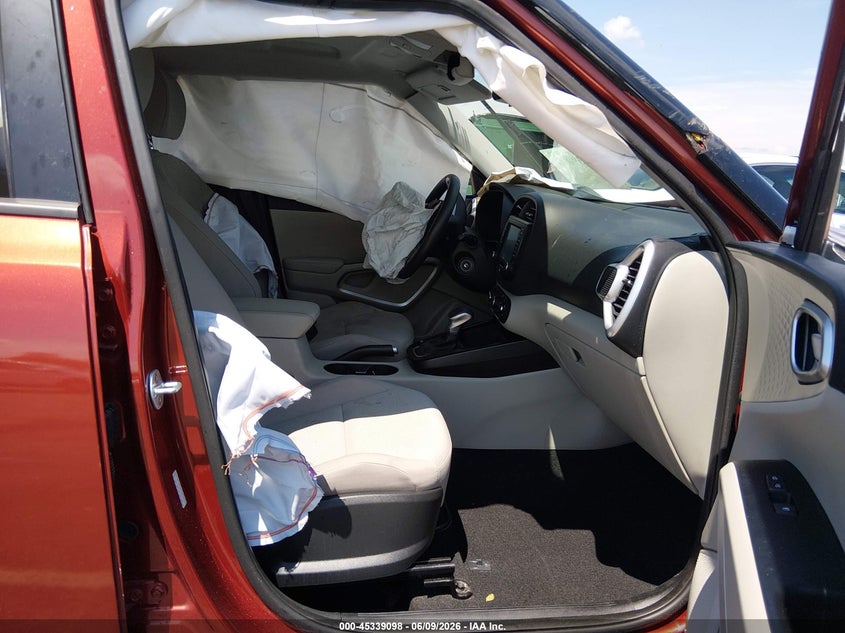 2020 Kia Soul VIN KNDJ23AU6L7090137 IAAI salvage auction — ROLLOVER, Salvage (South Carolina), sold $25 on 2026-07-29 (photo 5)