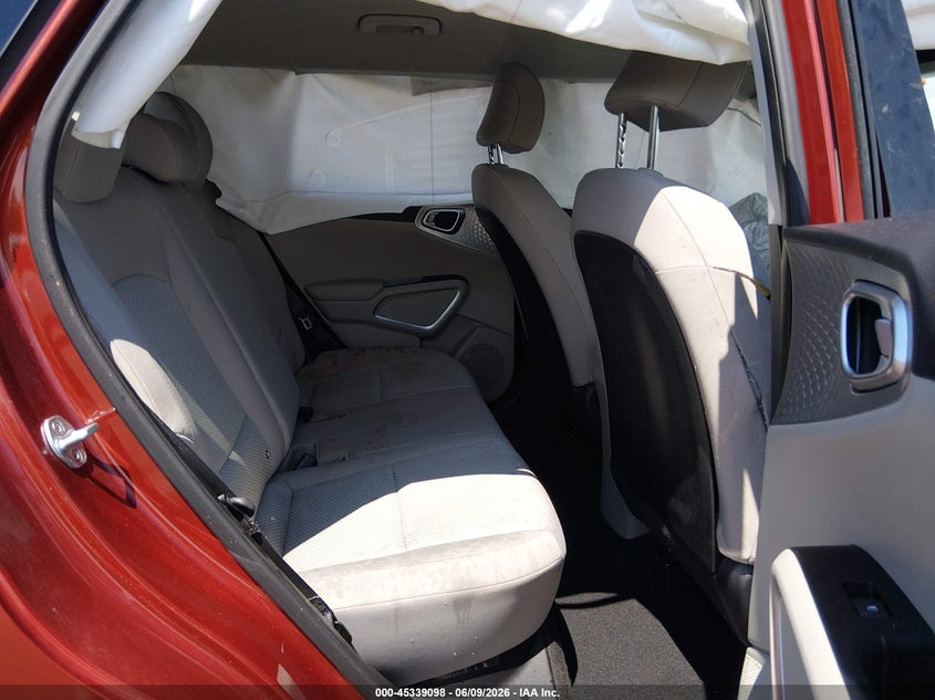 2020 Kia Soul VIN KNDJ23AU6L7090137 IAAI salvage auction — ROLLOVER, Salvage (South Carolina), sold $25 on 2026-07-29 (photo 8)