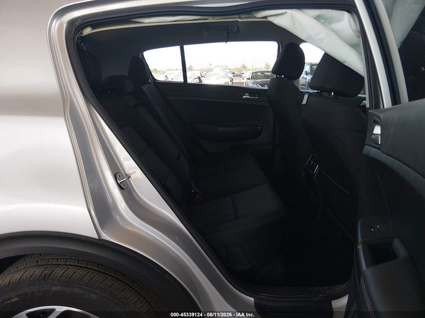 2021 Kia Sportage VIN KNDPM3AC3M7891847 IAAI salvage auction — SIDE, Salvage Title, sold $3,300 on 2026-07-21 (photo 8)