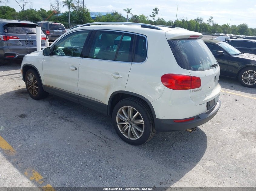 2015 Volkswagen Tiguan VIN WVGBV7AX6FW101849 IAAI salvage auction — NORMAL WEAR, Salvage Title, sold $925 on 2026-07-27 (photo 3)