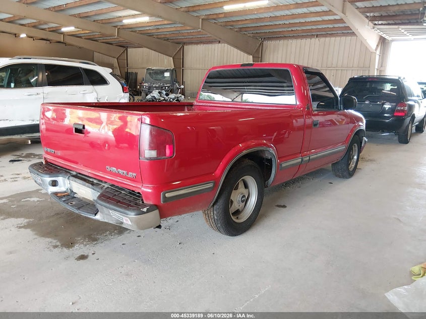 1999 Chevrolet S-10 pickup VIN 1GCCS14X9XK241185 IAAI salvage auction — FRONT END, Clear (Tennessee), sold $225 on 2026-07-06 (photo 4)