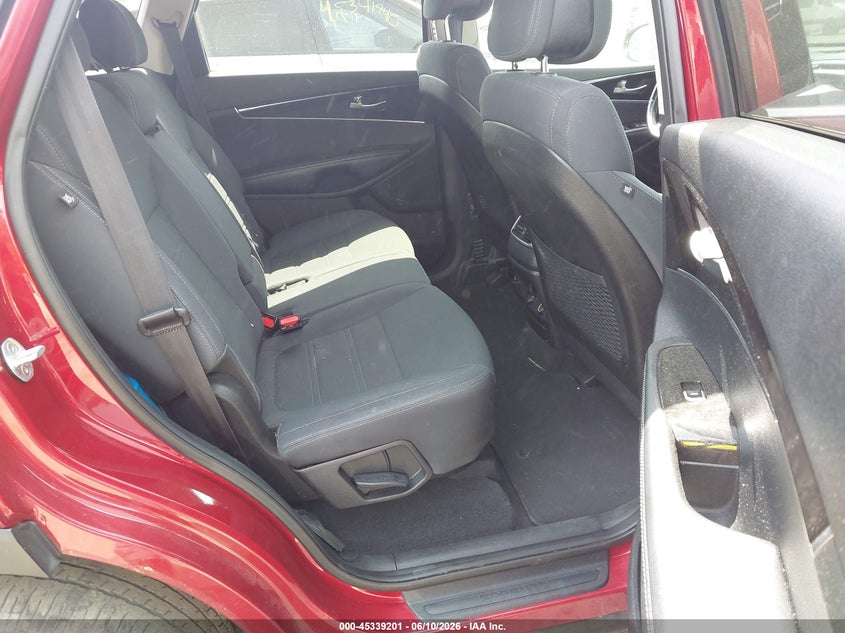 2016 Kia Sorento VIN 5XYPGDA39GG048921 IAAI salvage auction — LEFT REAR, Clear (Massachusetts), sold $950 on 2026-07-10 (photo 8)