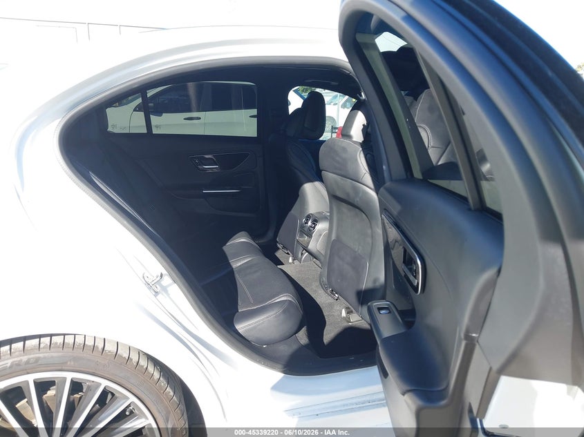 2023 Mercedes-benz C-klasse VIN W1KAF4GB7PR130838 IAAI salvage auction — REAR END, Salvage Title, sold $21,100 on 2026-07-17 (photo 8)