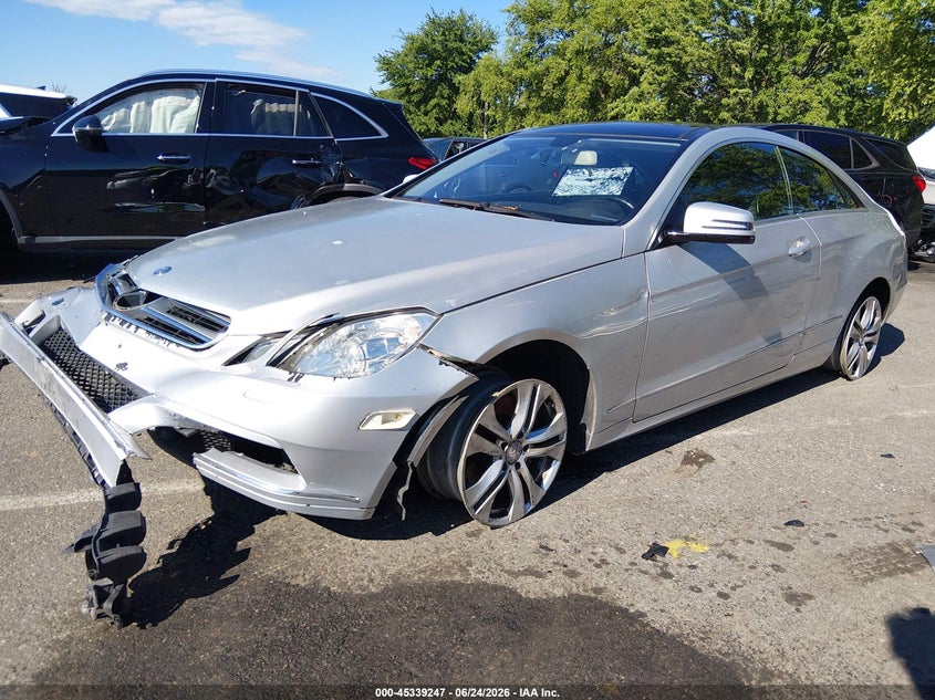 2011 Mercedes-benz E-class VIN WDDKJ5GB7BF087833 IAAI salvage auction — NORMAL WEAR, Clear (New Jersey), sold $600 on 2026-07-20 (photo 2)