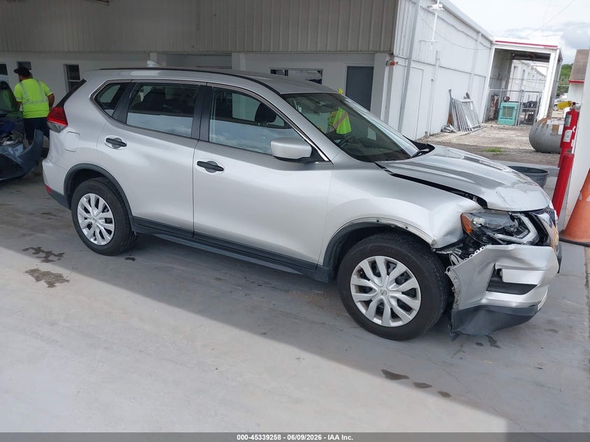 2017 Nissan Rogue VIN JN8AT2MV3HW260239 IAAI salvage auction — RIGHT FRONT, Rebuildable (Florida), sold $575 on 2026-07-22 (photo 1)