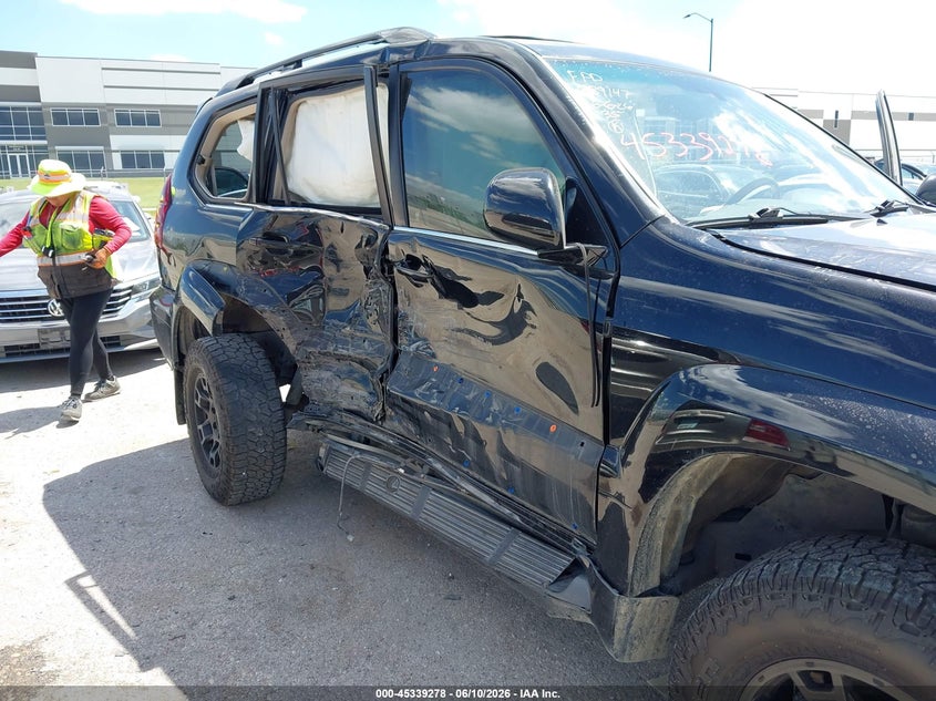 2006 Lexus Gx 470 VIN JTJBT20X460102898 IAAI salvage auction — RIGHT SIDE, Salvage (Texas), sold $2,400 on 2026-07-14 (photo 6)