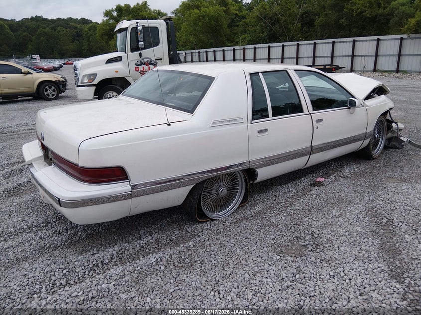 1992 Buick Roadmaster VIN 1G4BN5373NR468318 IAAI salvage auction — BIOHAZARD/CHEMICAL, Salvage (Alabama), sold $325 on 2026-07-12 (photo 4)