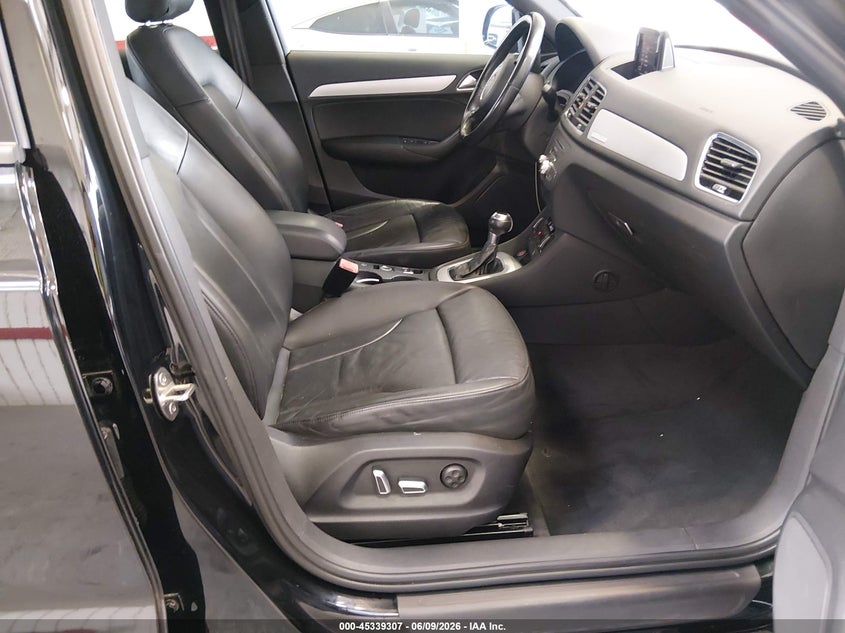 2017 Audi Q3 VIN WA1ECCFS2HR017634 IAAI salvage auction — REAR END, Salvage (Texas), sold $2,200 on 2026-07-23 (photo 5)