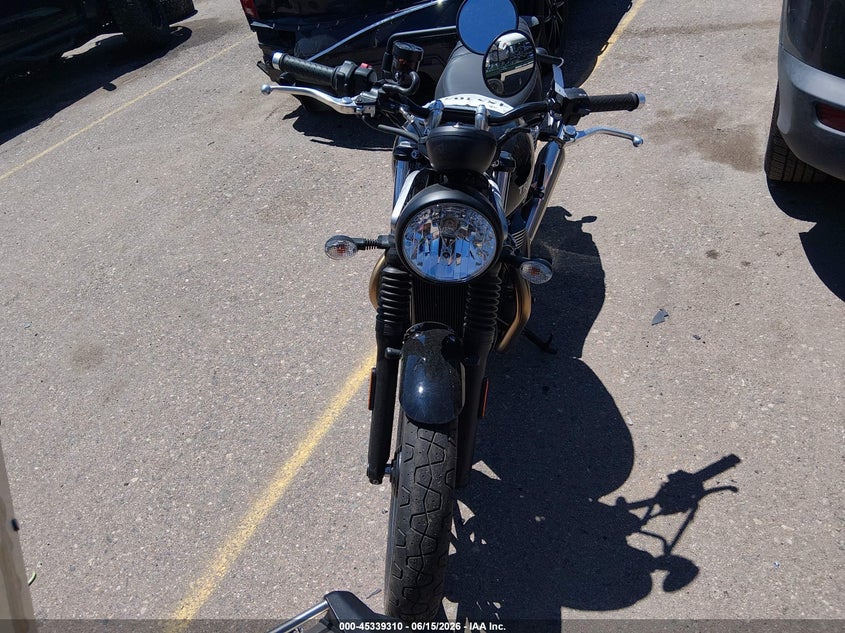 2022 Triumph motorcycle Street VIN SMTD31G7XNTAW7457 IAAI salvage auction — Unknown, Salvage (Colorado), sold $1,200 on 2026-07-09 (photo 5)