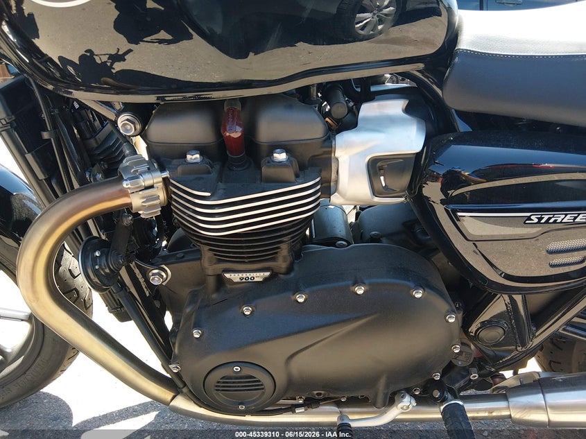 2022 Triumph motorcycle Street VIN SMTD31G7XNTAW7457 IAAI salvage auction — Unknown, Salvage (Colorado), sold $1,200 on 2026-07-09 (photo 9)