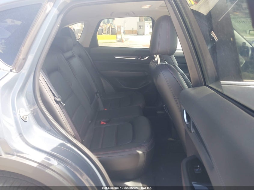 2025 Mazda Cx-5 VIN JM3KFBCM5S0678111 IAAI salvage auction — WATER/FLOOD, Rebuildable (Florida), sold $13,100 on 2026-07-16 (photo 8)