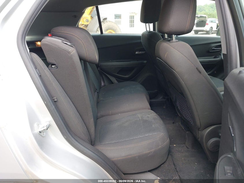 2018 Chevrolet Trax VIN KL7CJNSB0JB610067 IAAI salvage auction — REAR END, Salvage (Ohio), sold $2,450 on 2026-07-09 (photo 8)