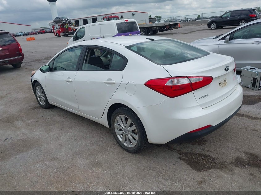 2014 Kia Forte VIN KNAFX4A6XE5134246 IAAI salvage auction — RIGHT FRONT, Salvage (Iowa), sold $725 on 2026-08-02 (photo 3)
