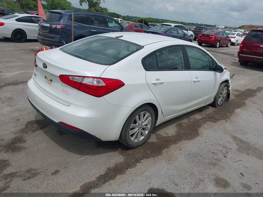 2014 Kia Forte VIN KNAFX4A6XE5134246 IAAI salvage auction — RIGHT FRONT, Salvage (Iowa), sold $725 on 2026-08-02 (photo 4)
