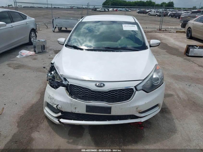 2014 Kia Forte VIN KNAFX4A6XE5134246 IAAI salvage auction — RIGHT FRONT, Salvage (Iowa), sold $725 on 2026-08-02 (photo 6)