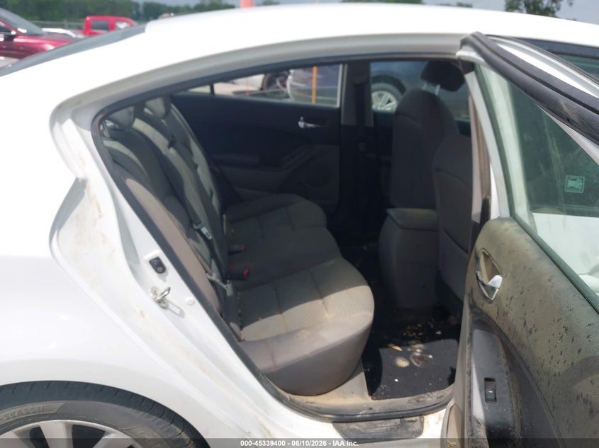 2014 Kia Forte VIN KNAFX4A6XE5134246 IAAI salvage auction — RIGHT FRONT, Salvage (Iowa), sold $725 on 2026-08-02 (photo 8)