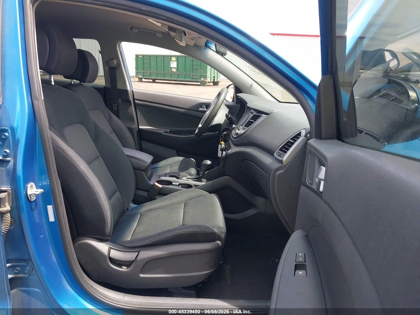 2016 Hyundai Tucson VIN KM8J3CA45GU088282 IAAI salvage auction — NORMAL WEAR, Salvage Title, sold $2,500 on 2026-07-07 (photo 5)